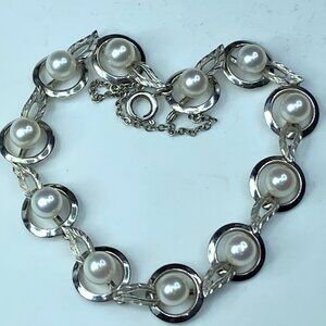 Mikimoto sterling silver 5.6mm Station Pearl bracelet 7 3/8" 12.8g JR0051